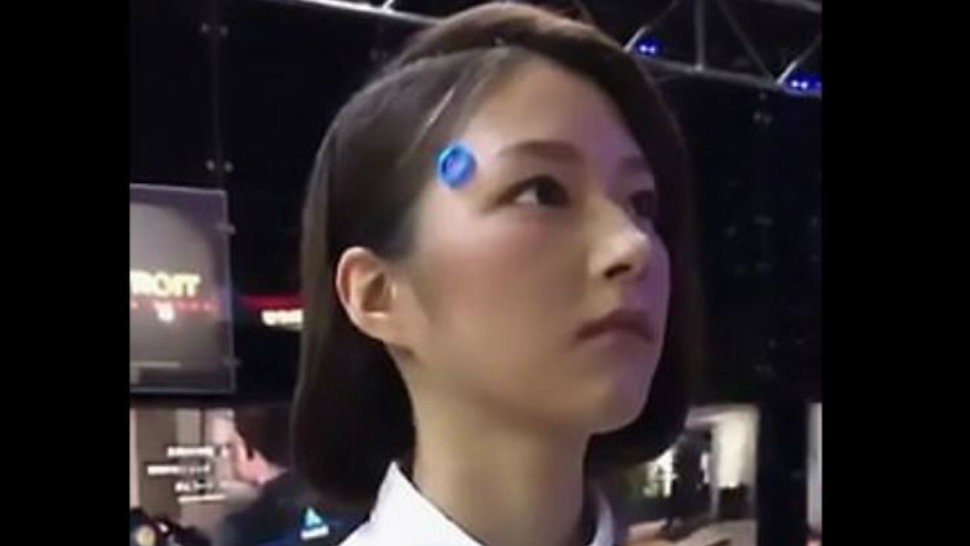 Woman Or Machine You Wont Believe How Real This Robot Looks 