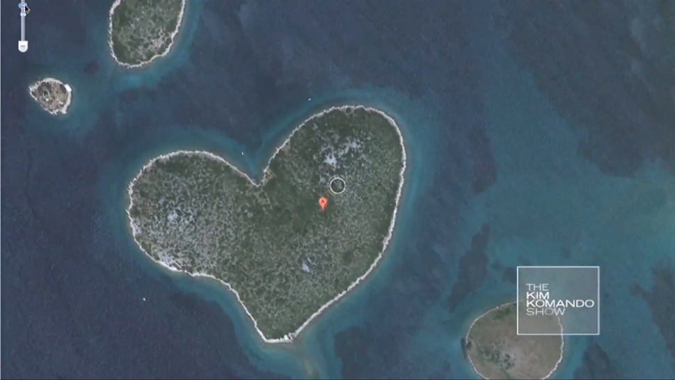Island locating. Галешняк Хорватия. Остров любви Галешняк. Остров в форме сердца. Остров в форме сердца координаты.