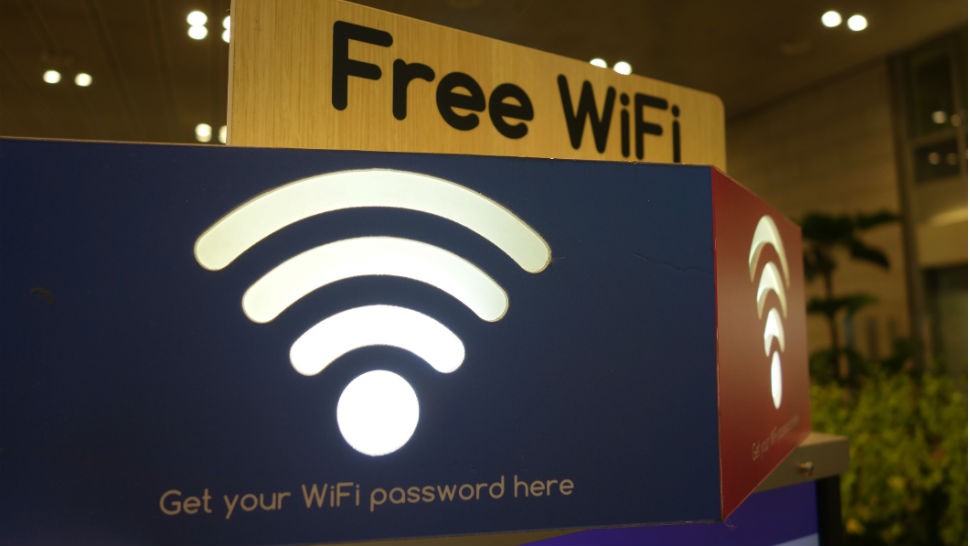 Free Wi-Fi airport charging station