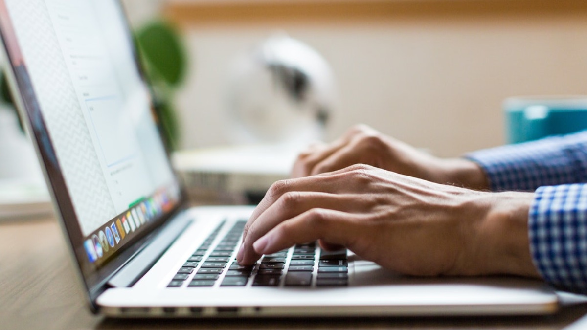 This sentence-polishing app keeps the grammar police at bay