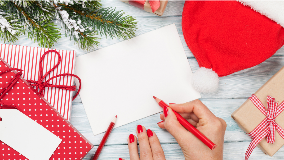 4 ways to make your holiday cards stand out