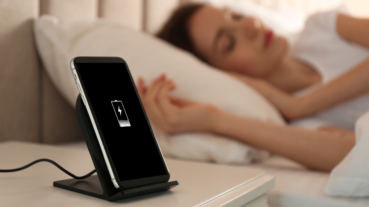 True Or False You Shouldn t Charge Your Phone Overnight