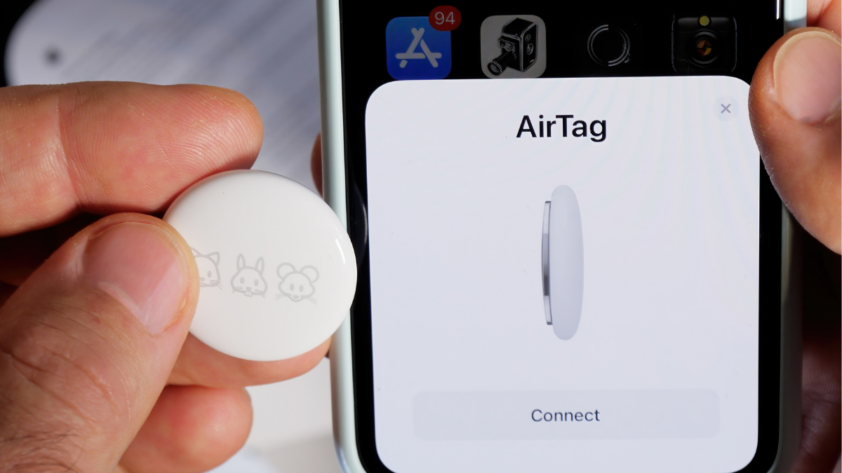 The tiniest and thinnest Bluetooth trackers in the world are