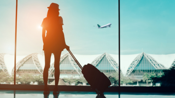 8 ways to stay safe while traveling