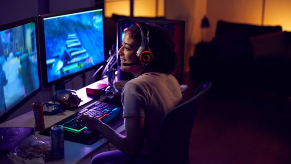 Tech tip: How to see multiple windows on the same computer screen