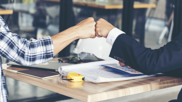 When to hire an employee vs. a contractor