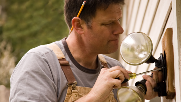 Looking for a handyman? 3 questions to ask - and red flag to avoid