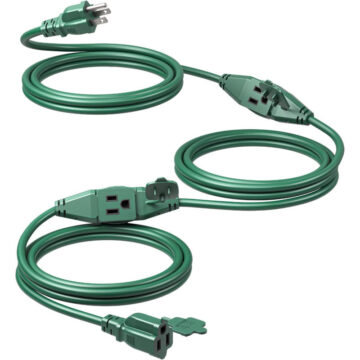 One cord, three plugs